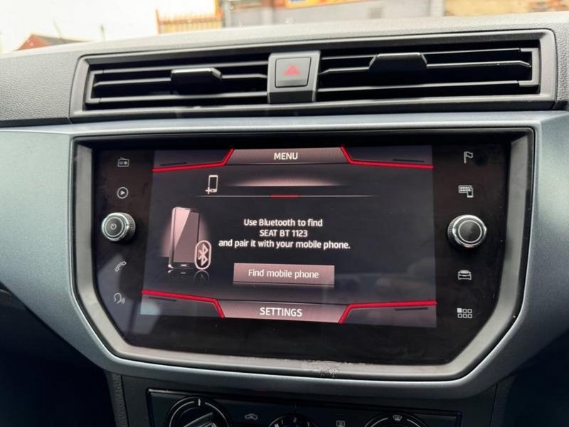 SEAT ARONA