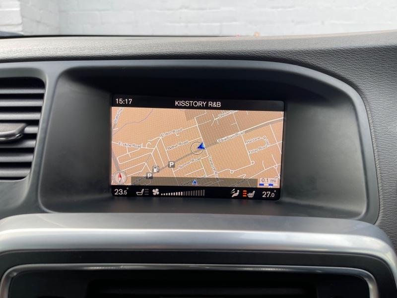 VOLVO V60 CROSS COUNTRY