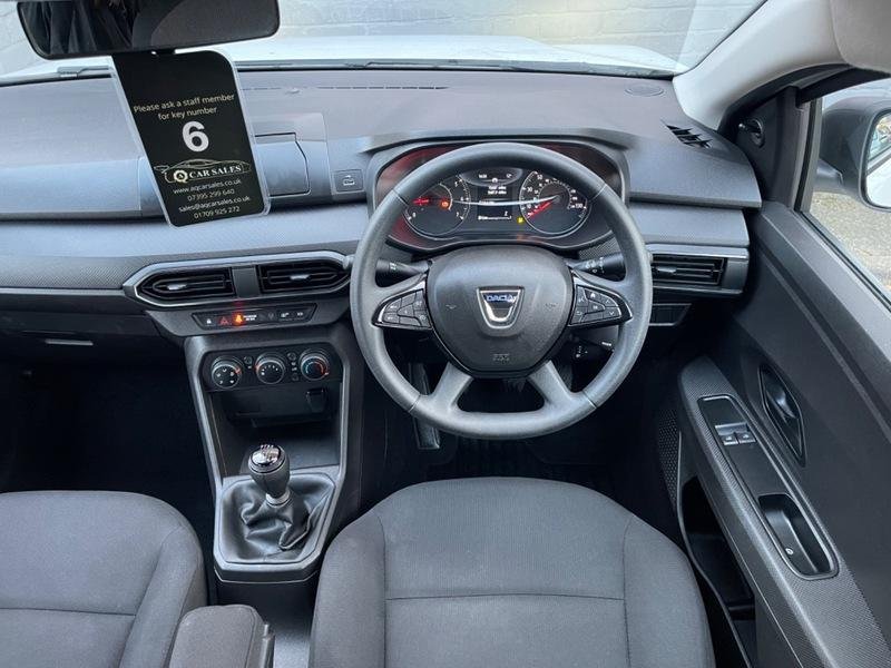 DACIA SANDERO