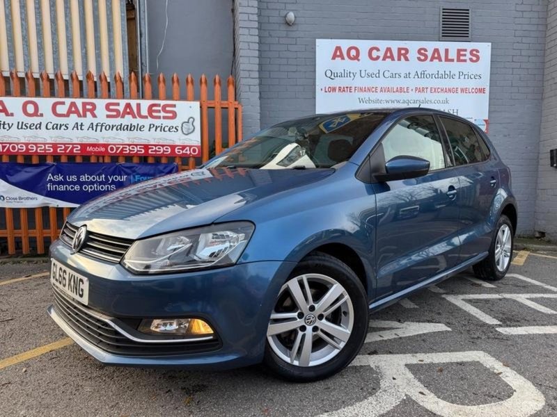 VOLKSWAGEN POLO