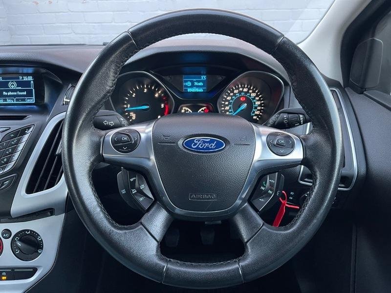 FORD FOCUS