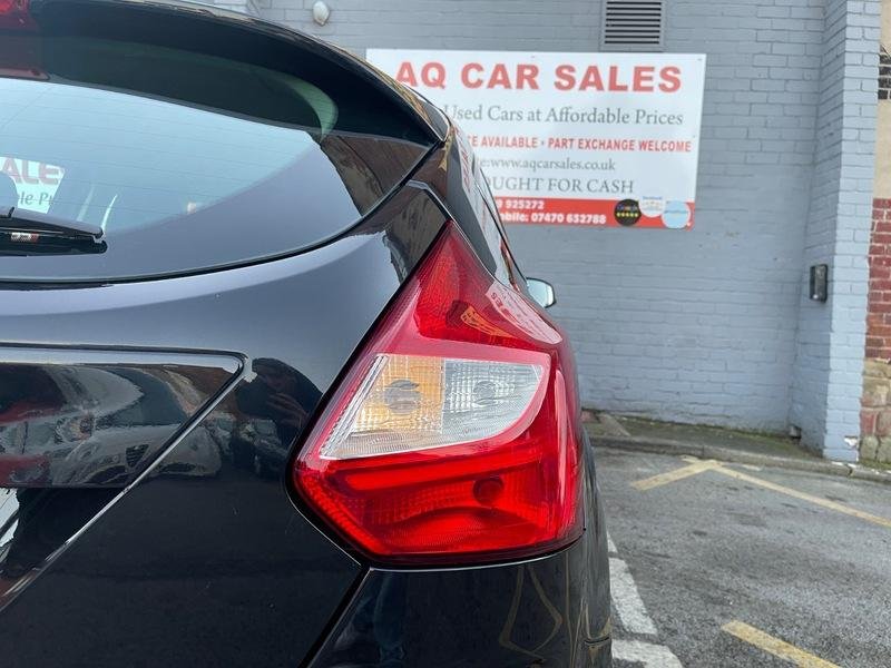 FORD FOCUS