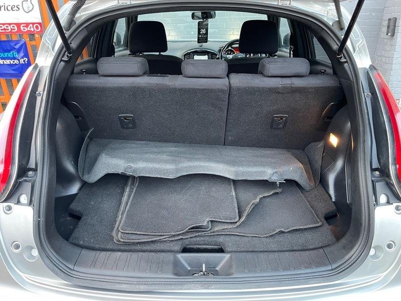 NISSAN JUKE