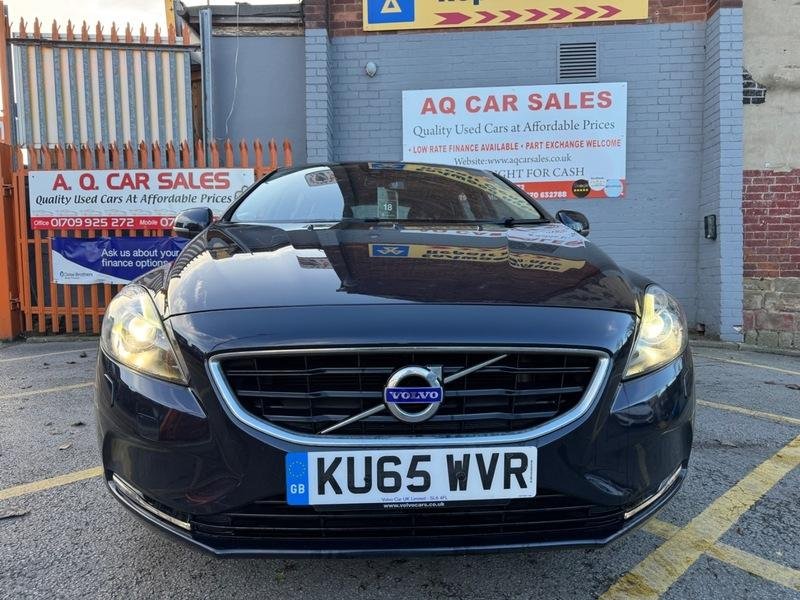 VOLVO V40