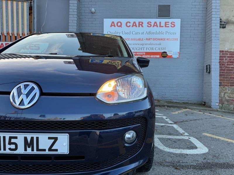 VOLKSWAGEN UP