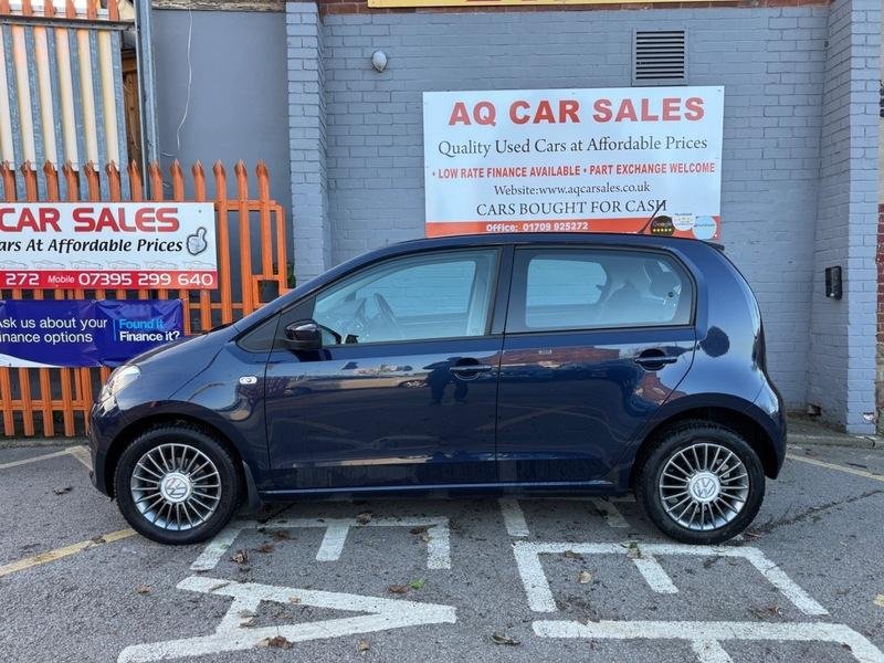 VOLKSWAGEN UP