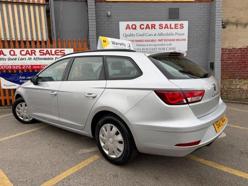 SEAT LEON