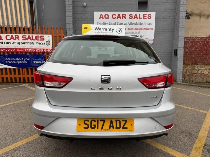 SEAT LEON