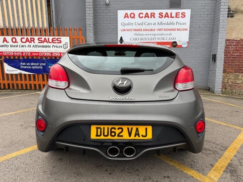 HYUNDAI VELOSTER