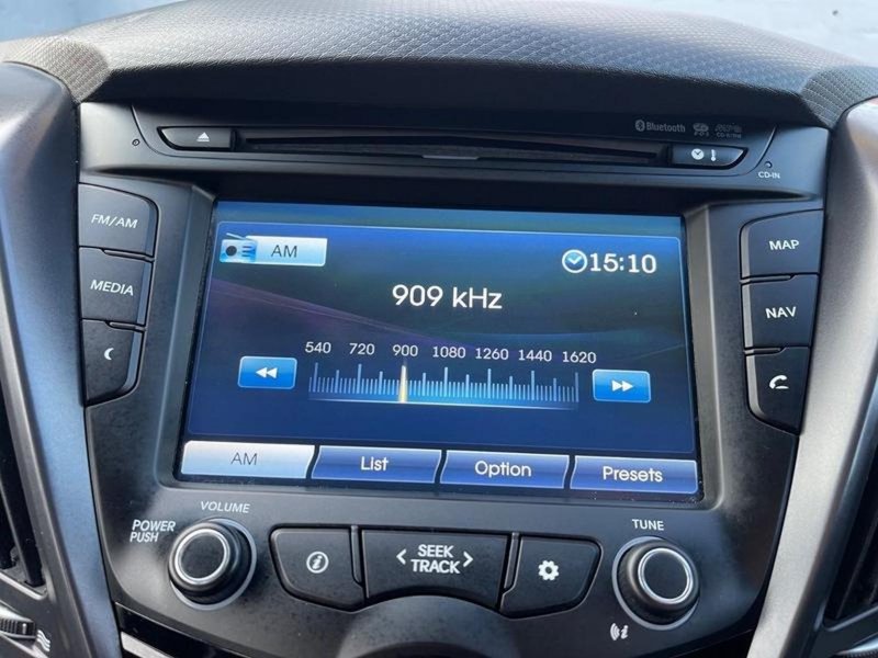HYUNDAI VELOSTER