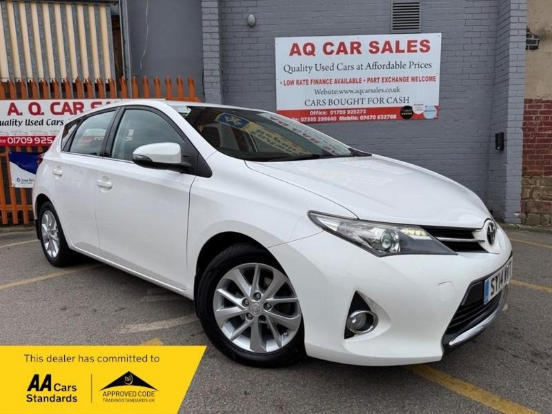 TOYOTA AURIS