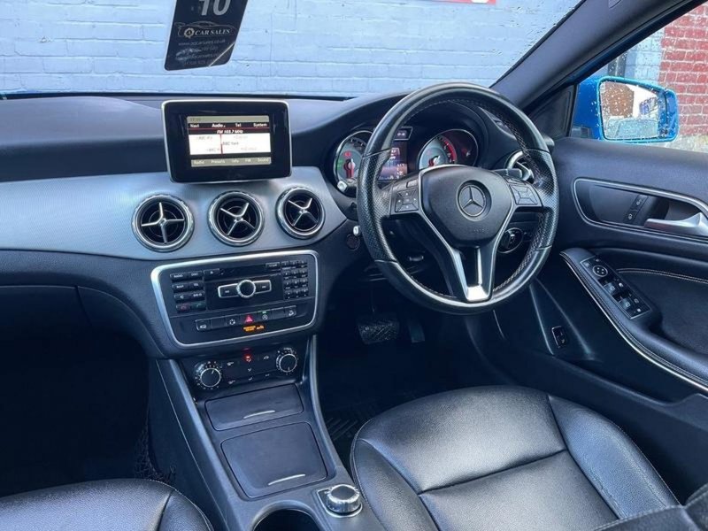 MERCEDES-BENZ GLA CLASS