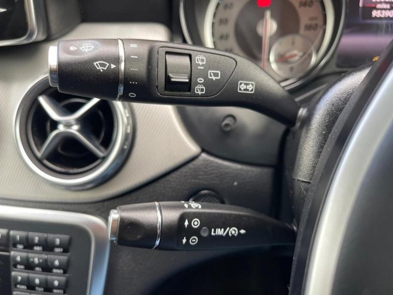 MERCEDES-BENZ GLA CLASS
