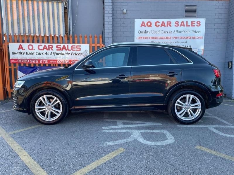 AUDI Q3