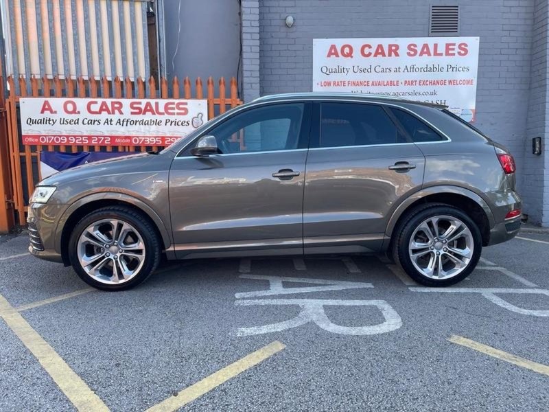 AUDI Q3